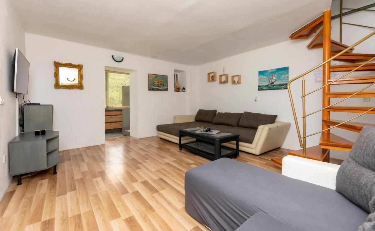 فيلا House Coso Podspilje  المظهر الخارجي الصورة